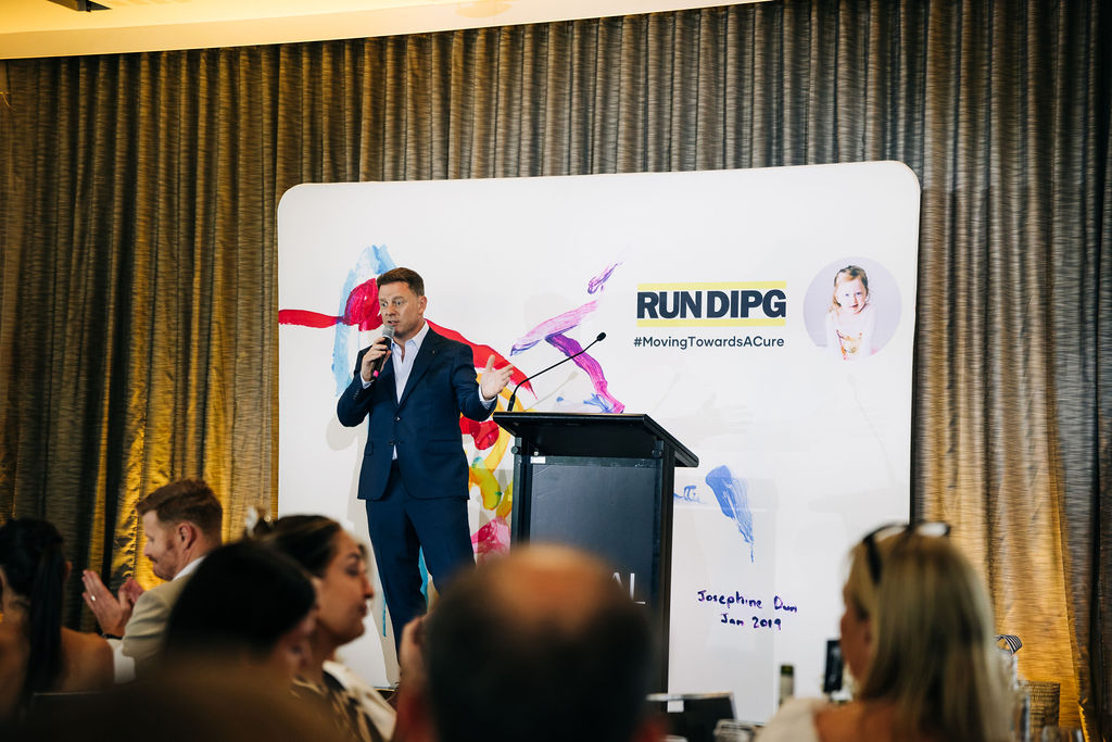 251128-heels-2-heal-207