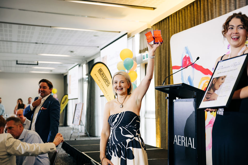 251128-heels-2-heal-345